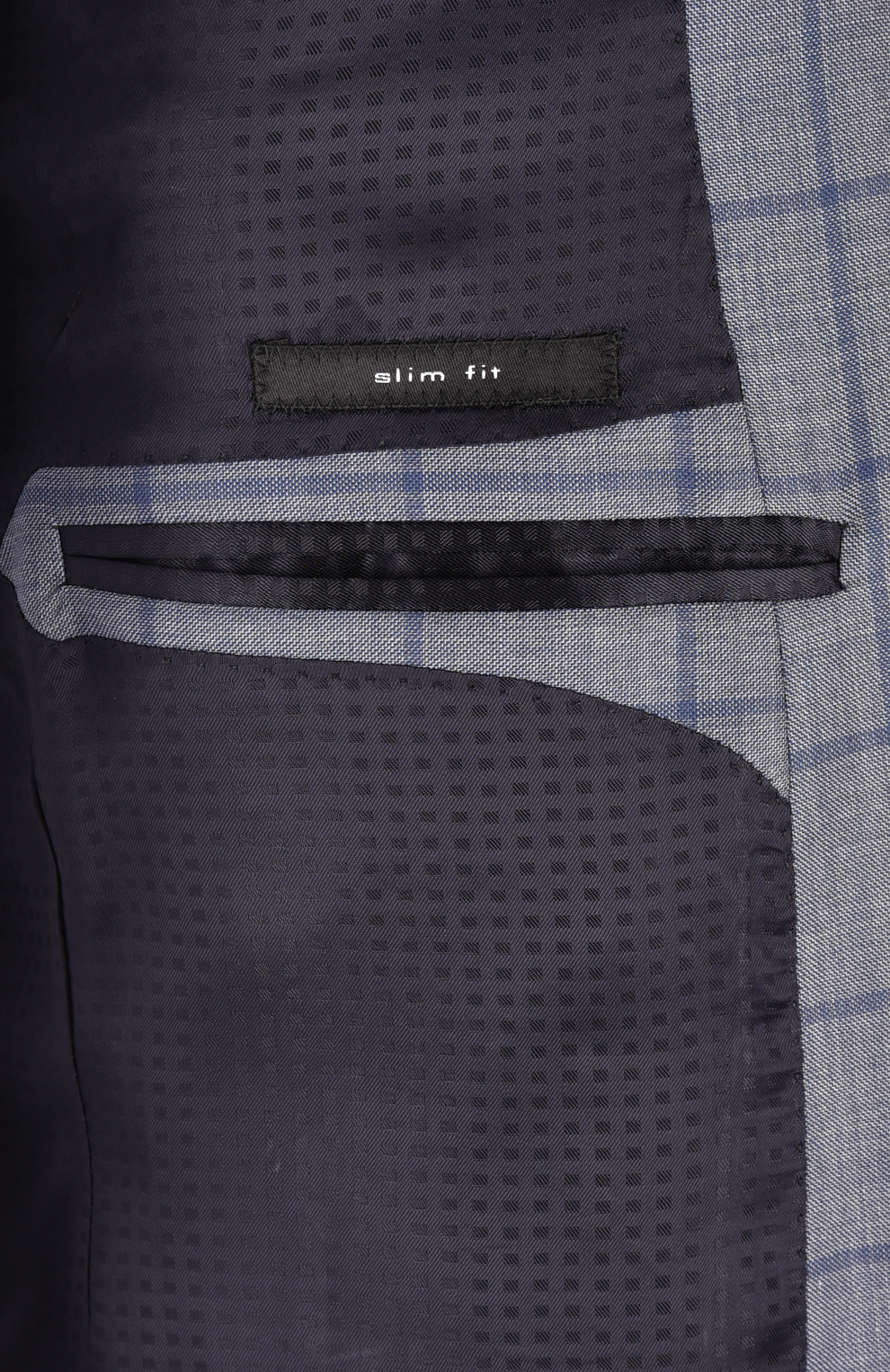 Шерстяной однобортный костюм в клетку