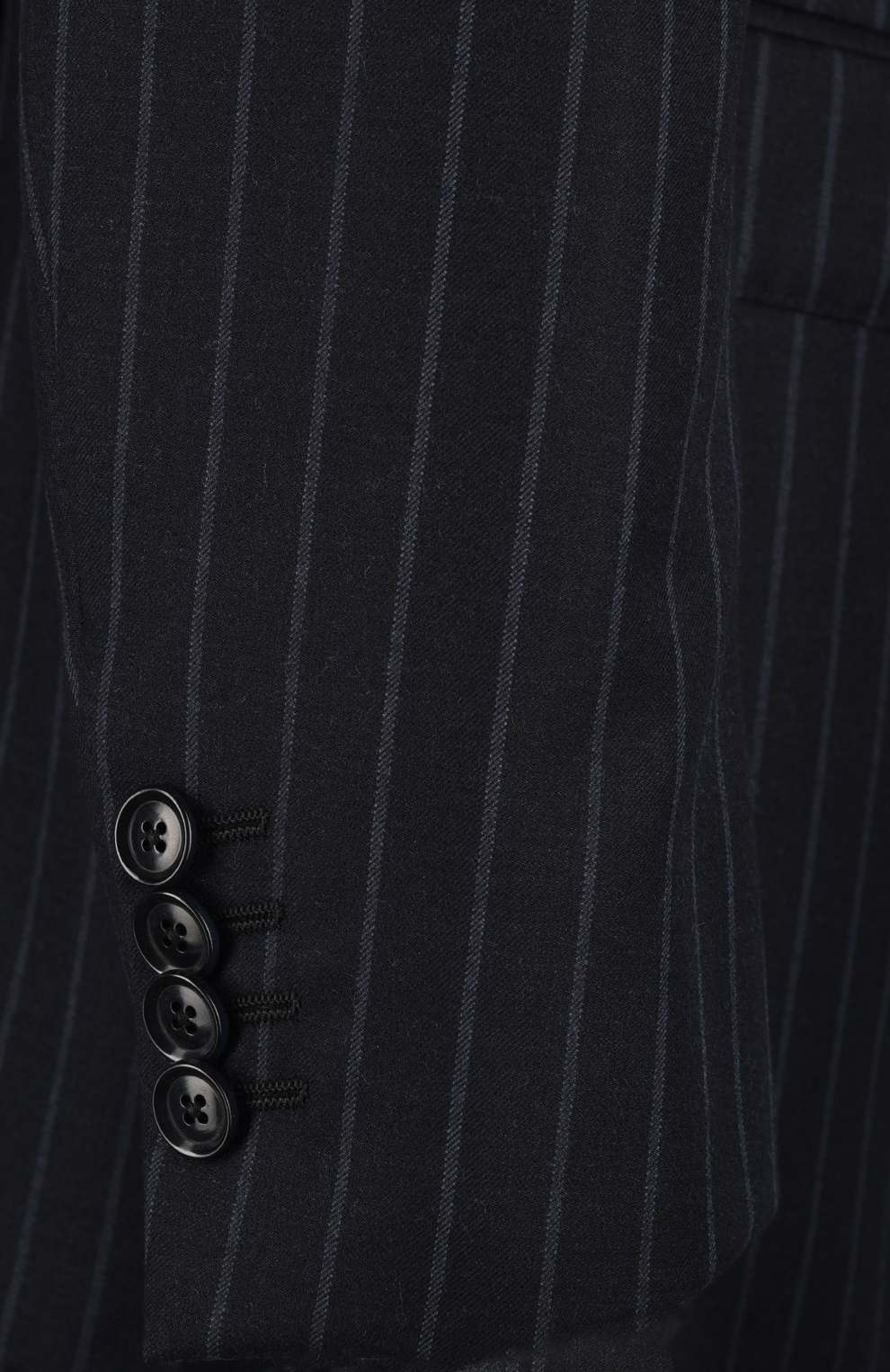 Шерстяной однобортный костюм в полоску