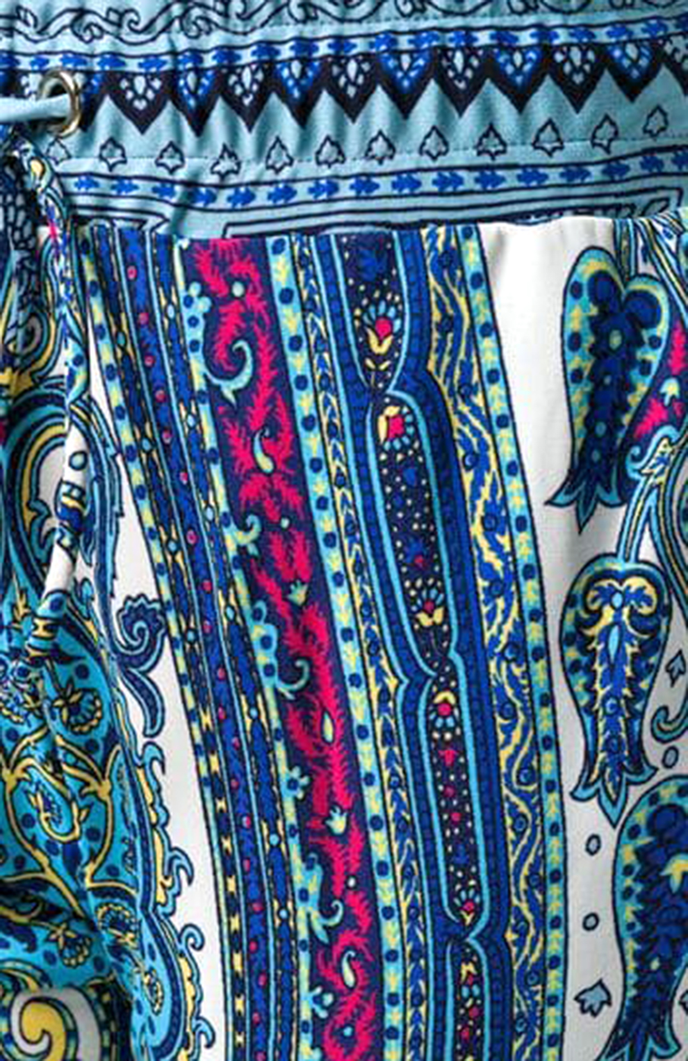 Расклешенные брюки с узором пейсли