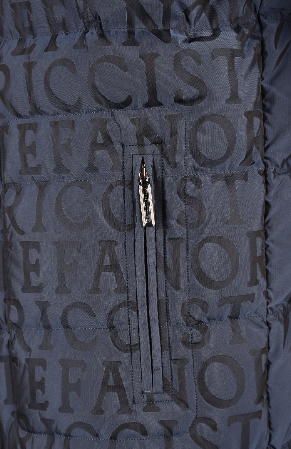 Пуховой жилет с принтом