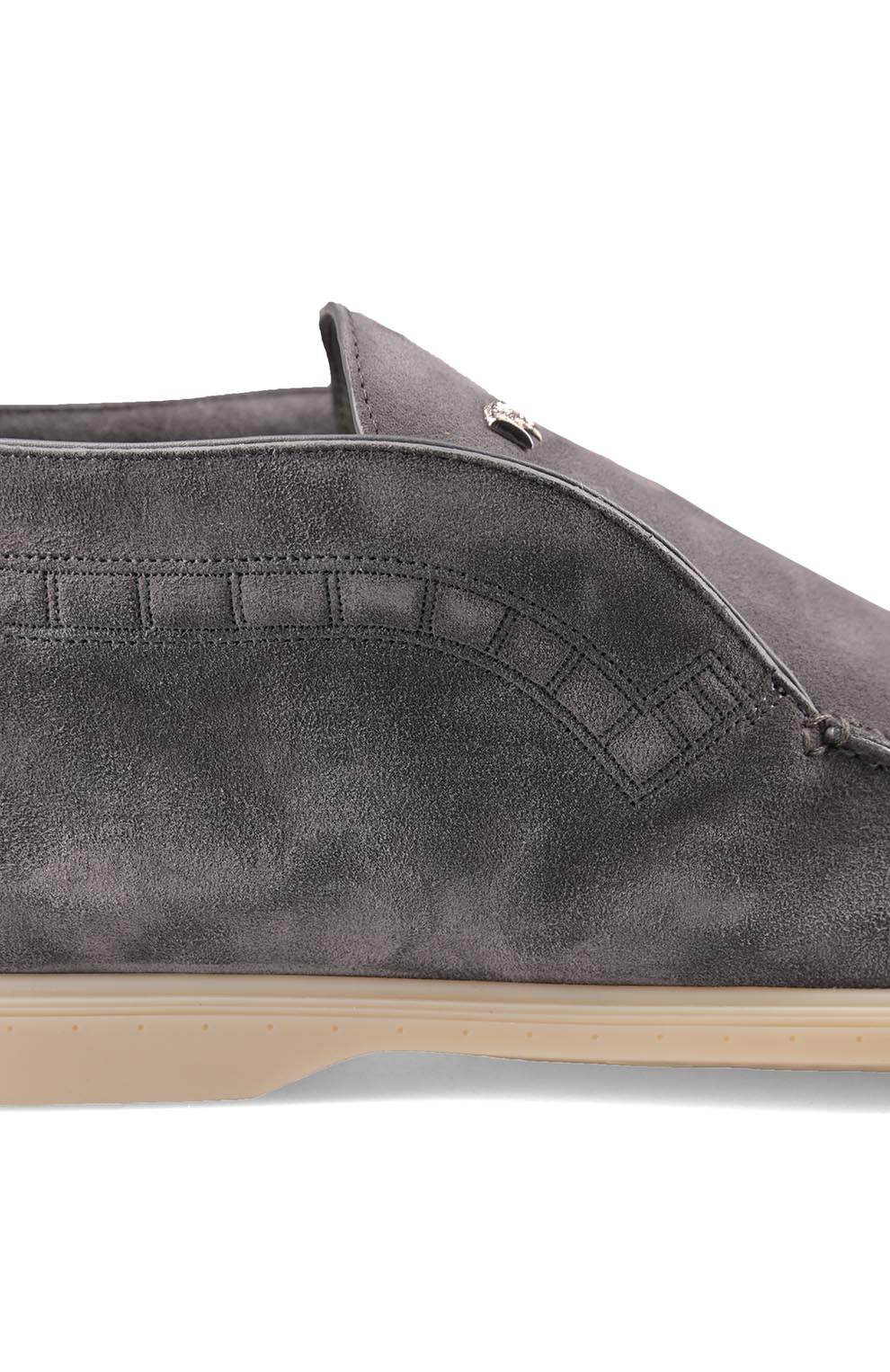 Замшевые ботинки