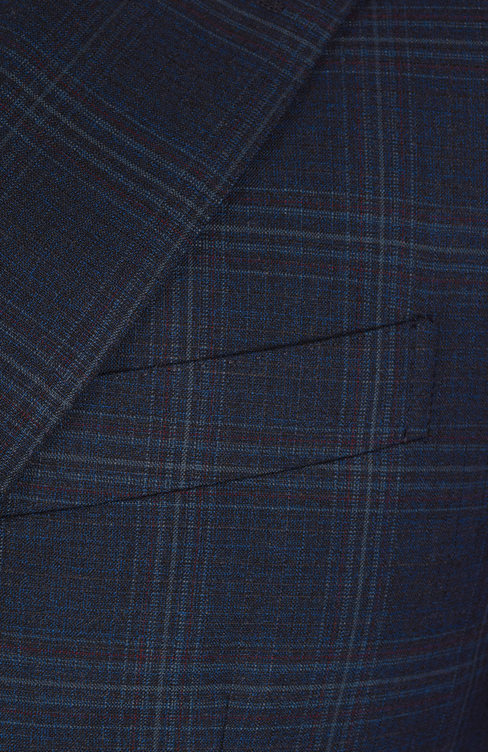 Шерстяной костюм с пиджаком на двух пуговицах