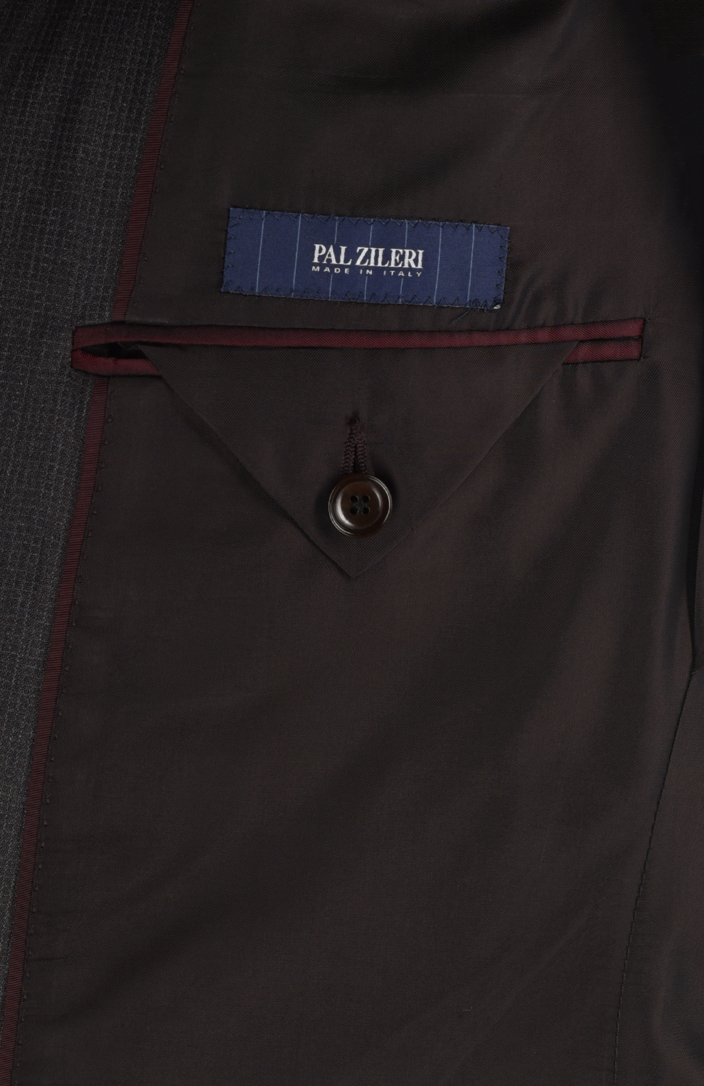 Шерстяной однобортный костюм в мелкую клетку