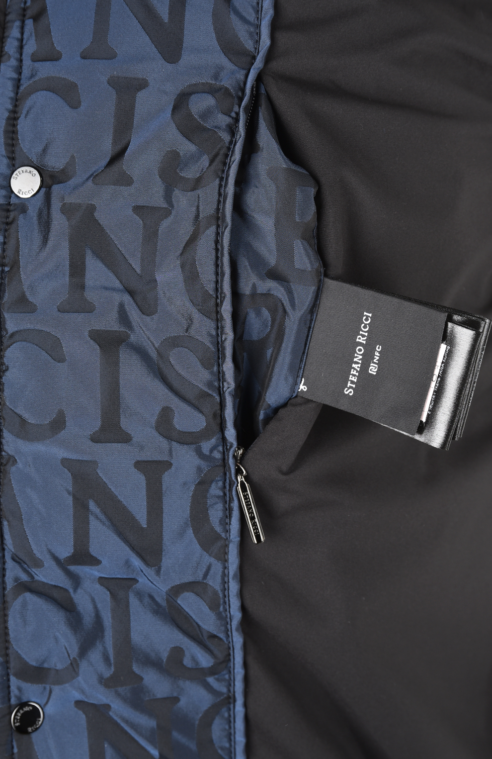 Пуховой жилет с принтом