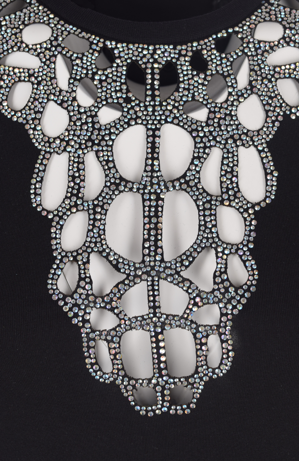 Футболка с аппликацией