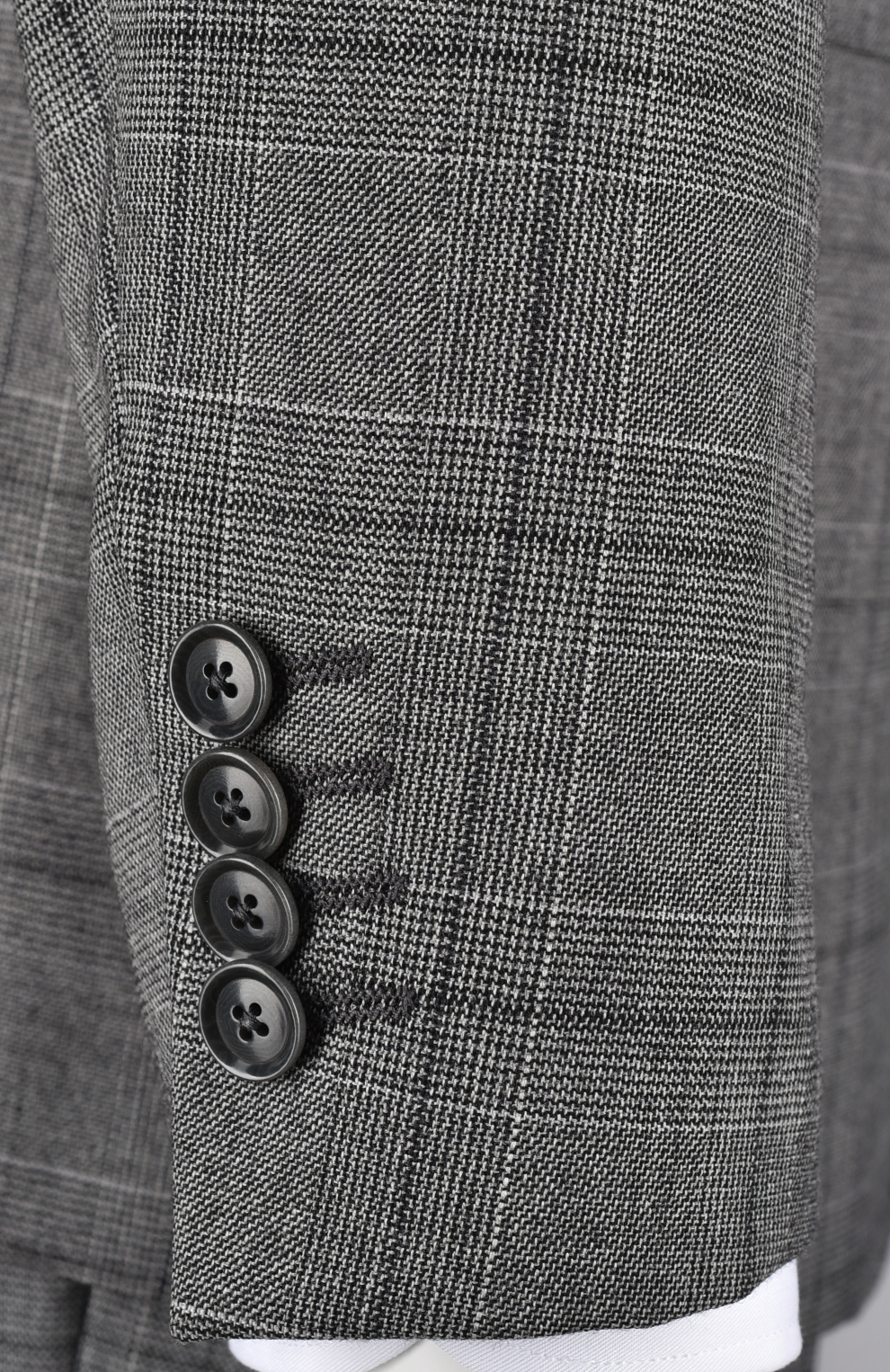 Шерстяной однобортный костюм в клетку