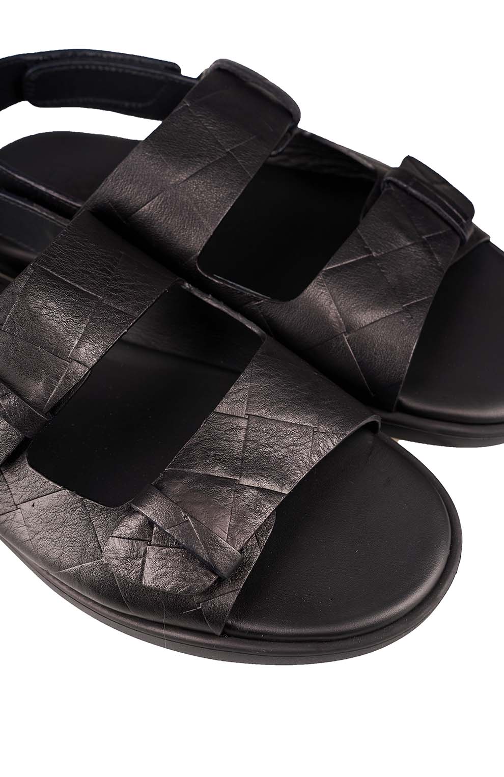 Кожаные сандалии