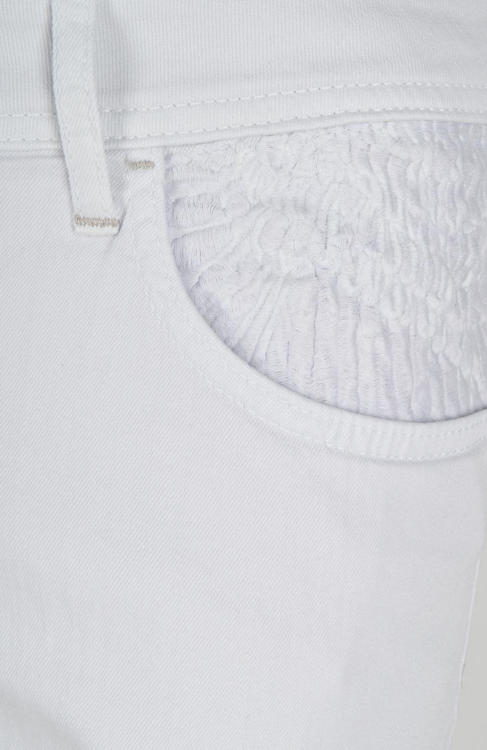 Джинсы прямого кроя