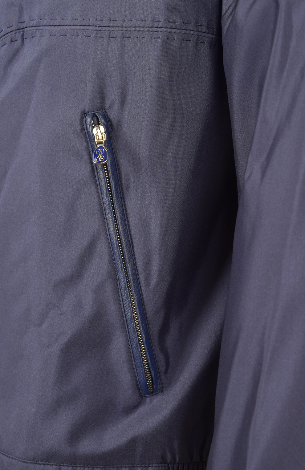 Шёлковая ветровка с отделкой из кожи