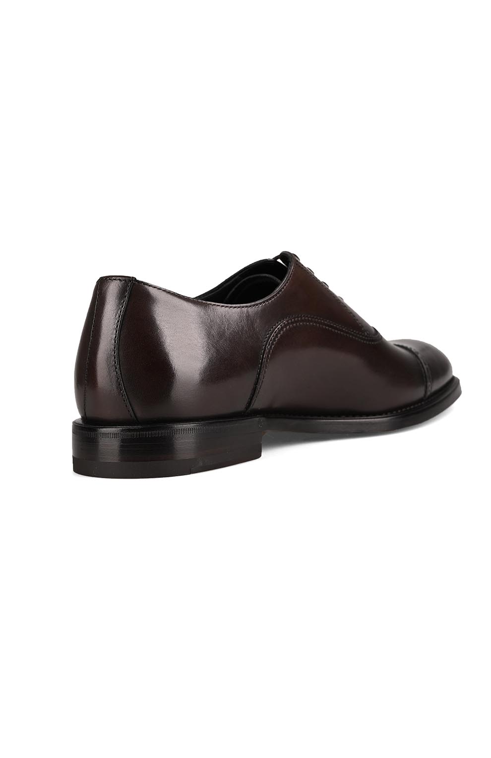 Оксфорды с отрезным миндалевидным мысом