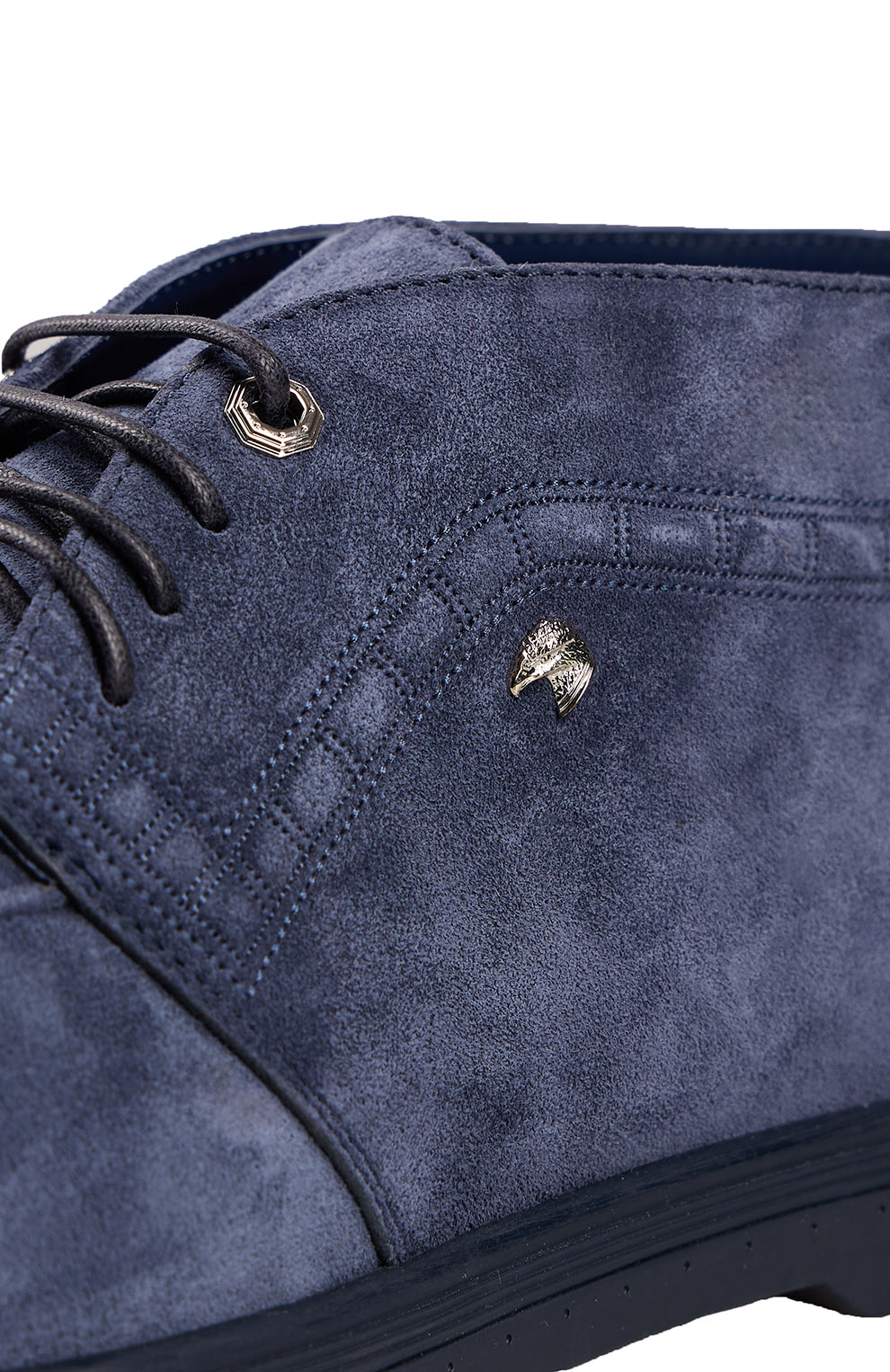 Замшевые ботинки-чукка на шнуровке