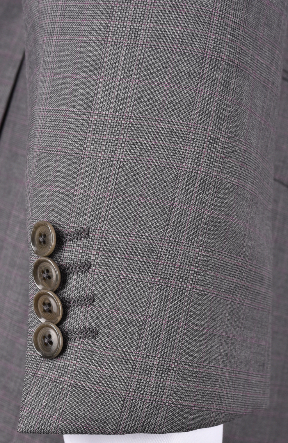 Шерстяной однобортный костюм в клетку