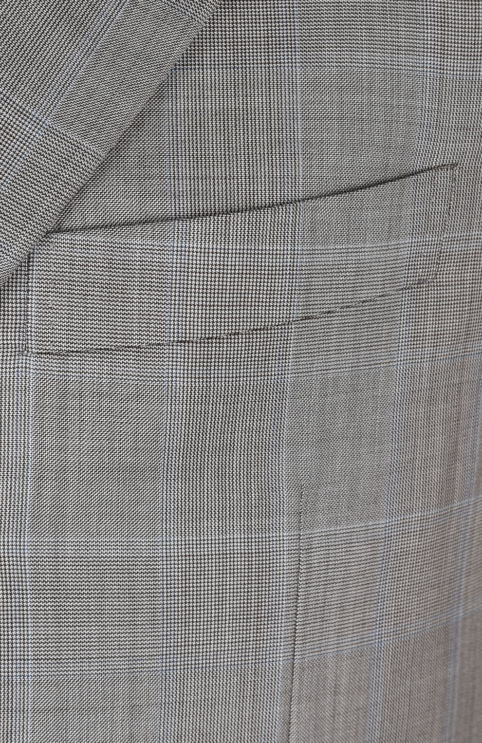 Однобортный костюм из смеси шерсти и шёлка в клетку