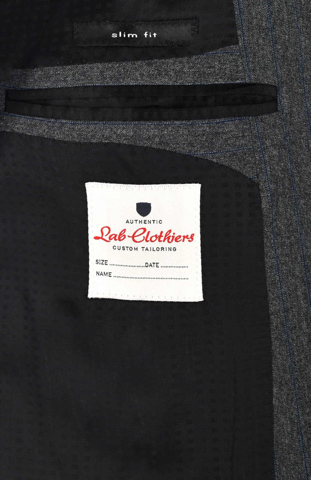 Шерстяной однобортный костюм в полоску