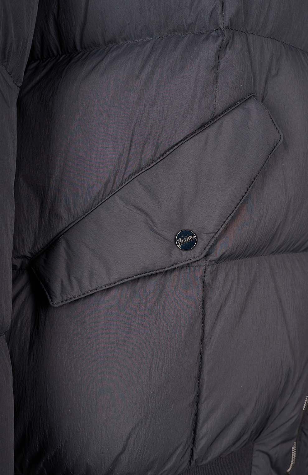 Пуховый бомбер