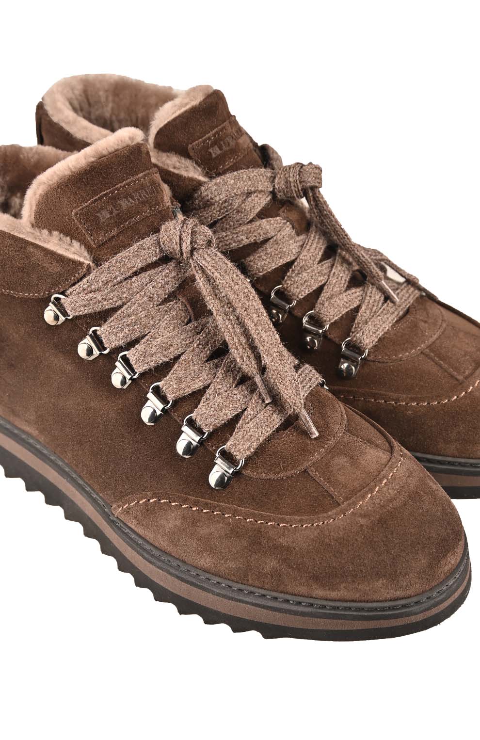 Высокие замшевые кроссовки с меховым утеплением