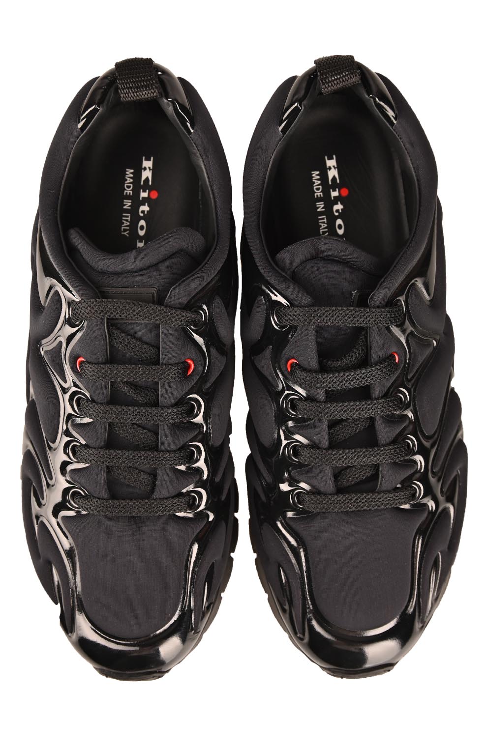 Кроссовки из спортивного текстиля