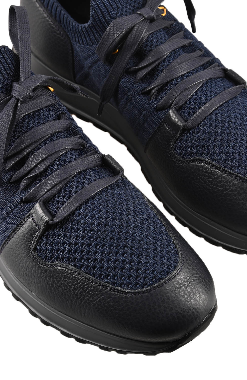 Комбинированные кроссовки с меховым утеплением