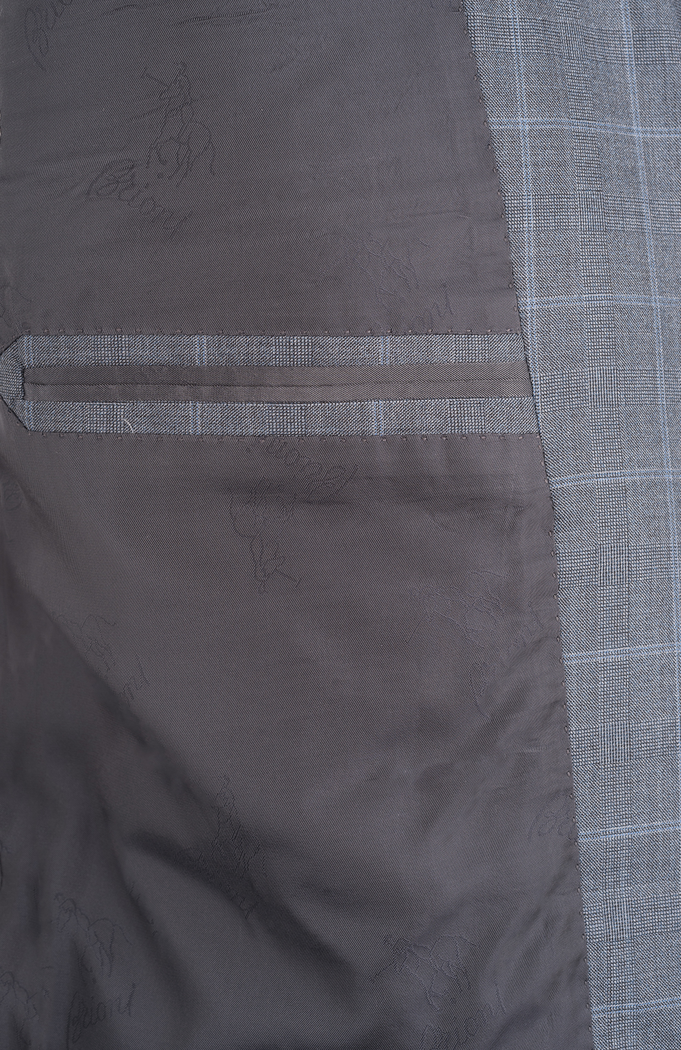 Однобортный костюм из смеси шерсти и шёлка