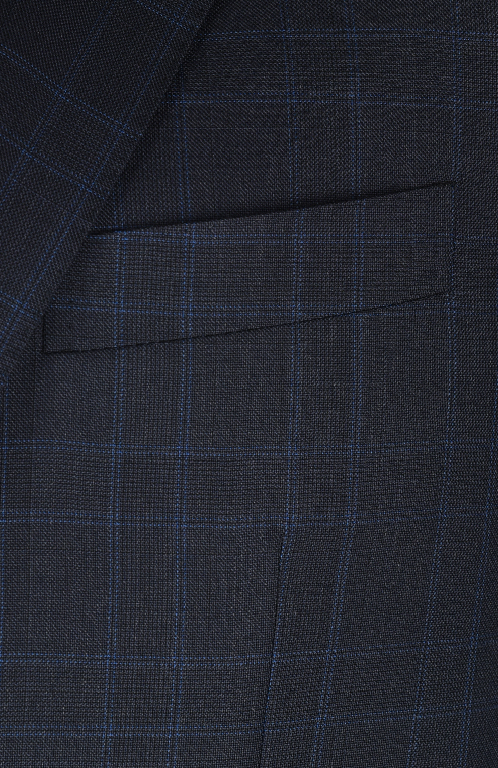 Шерстяной однобортный костюм в клетку