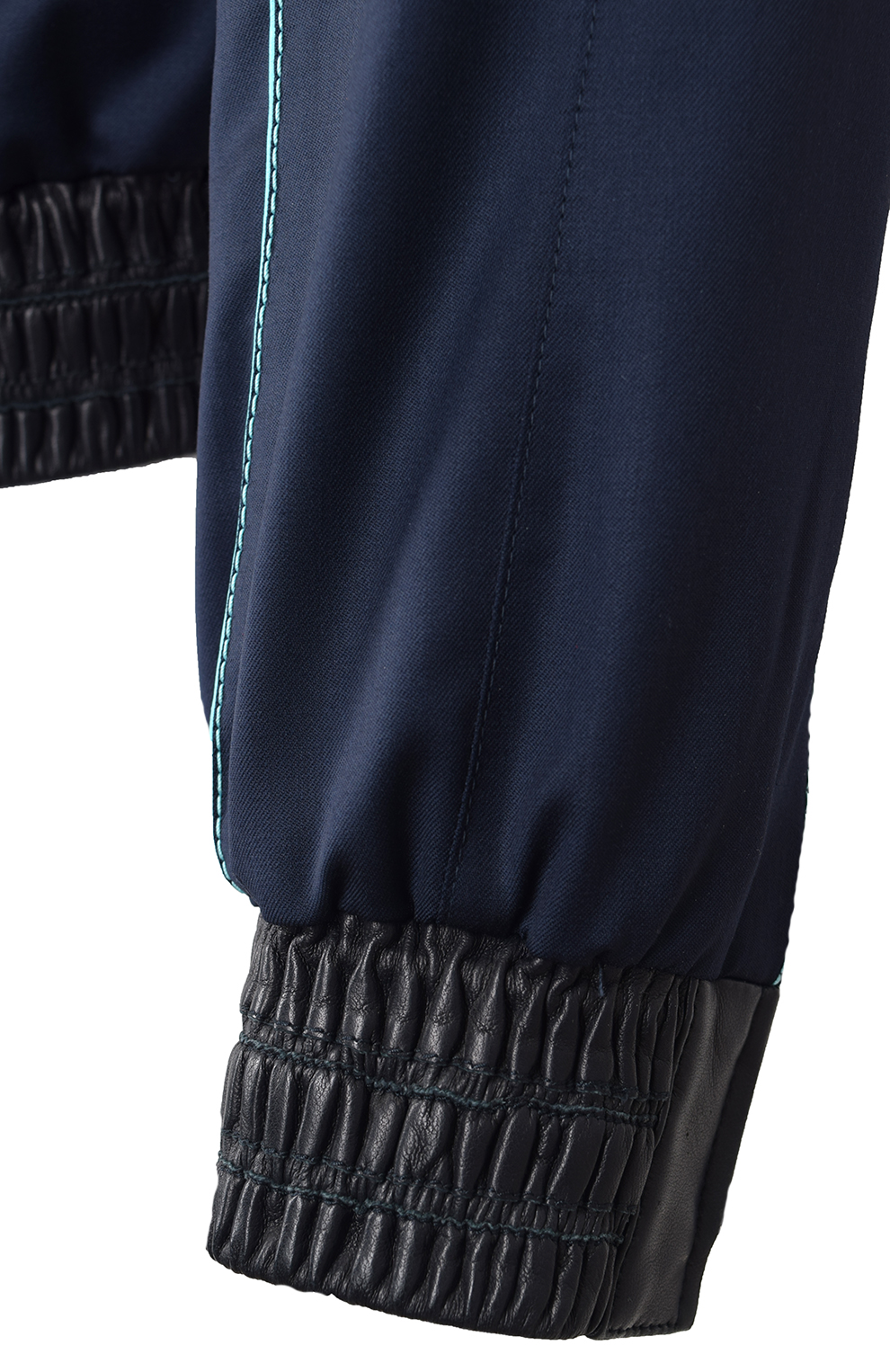 Бомбер из тонкой шерсти