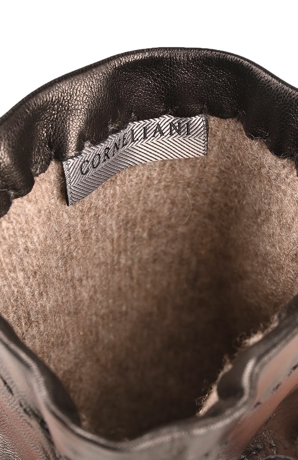 Кожаные перчатки