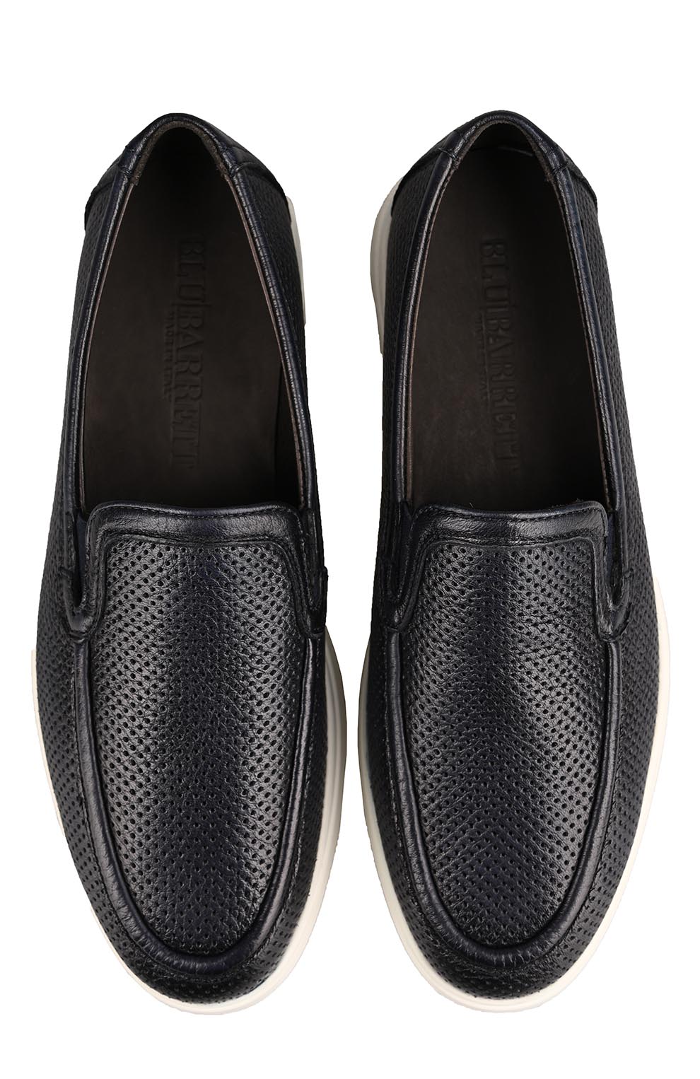 Кожаные лоферы с перфорацией