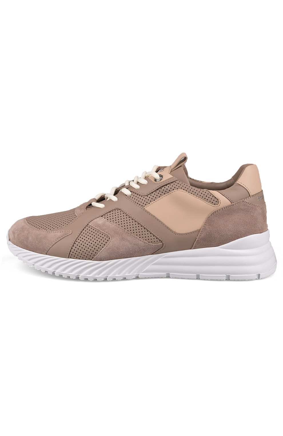 Сникеры из телячьей кожи и замши