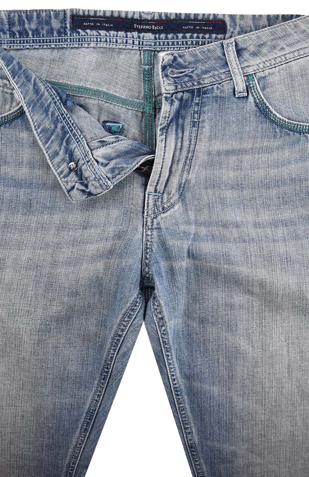 Джинсы с контрастной строчкой