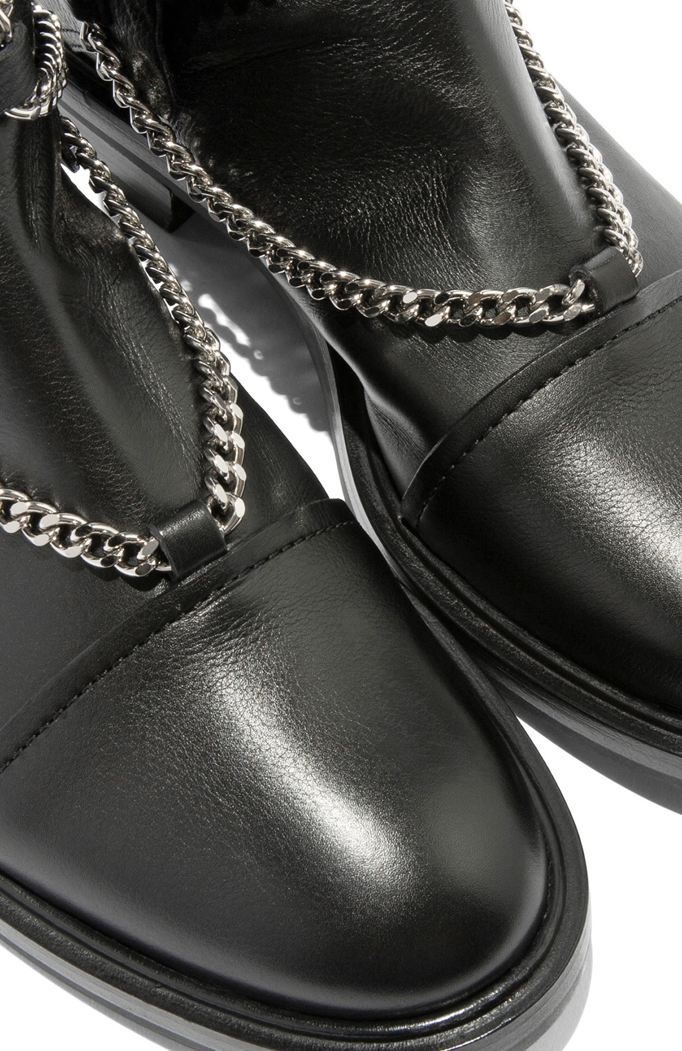 Утепленные ботинки с цепочками