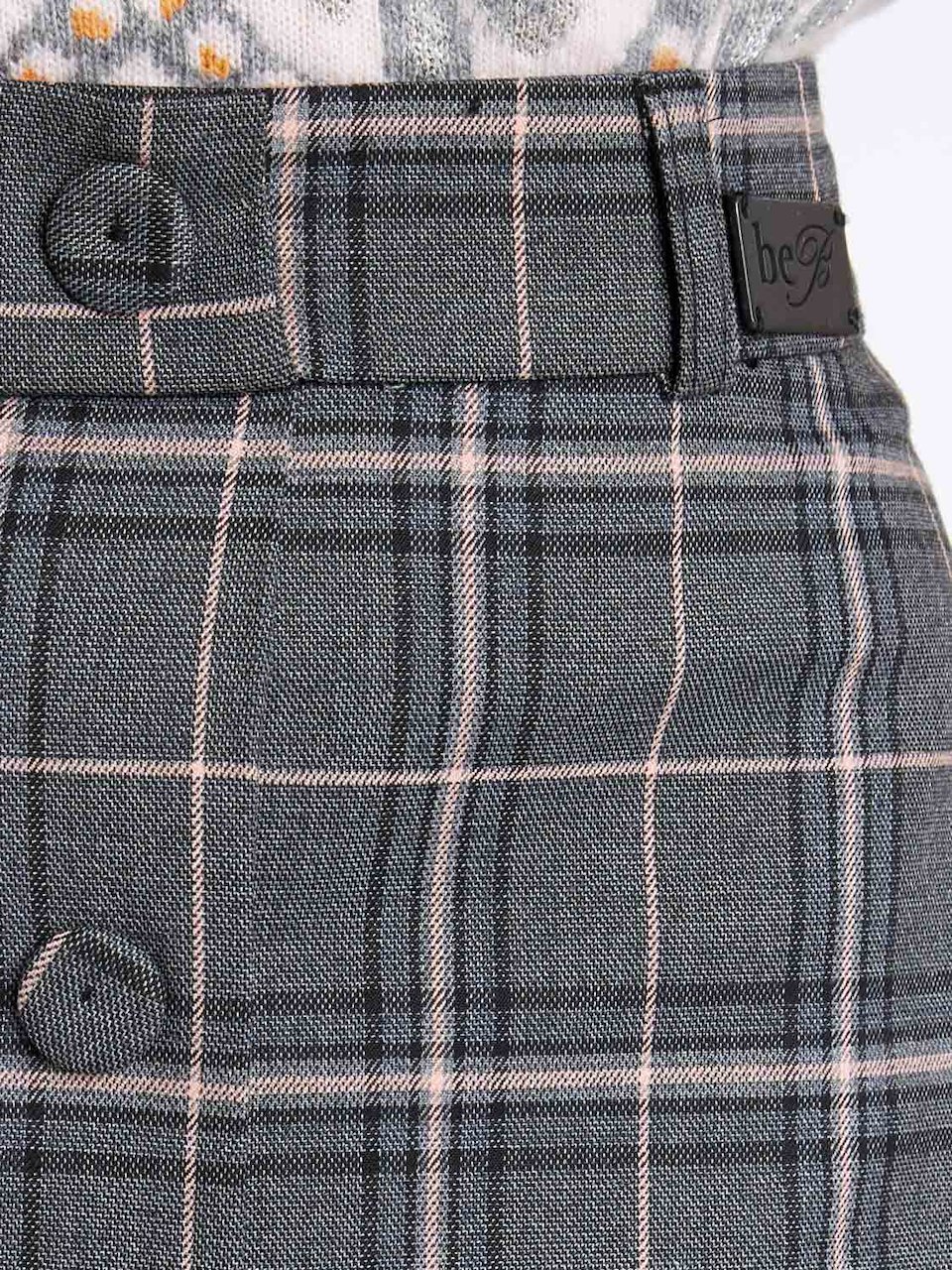 Мини-юбка с пуговицами