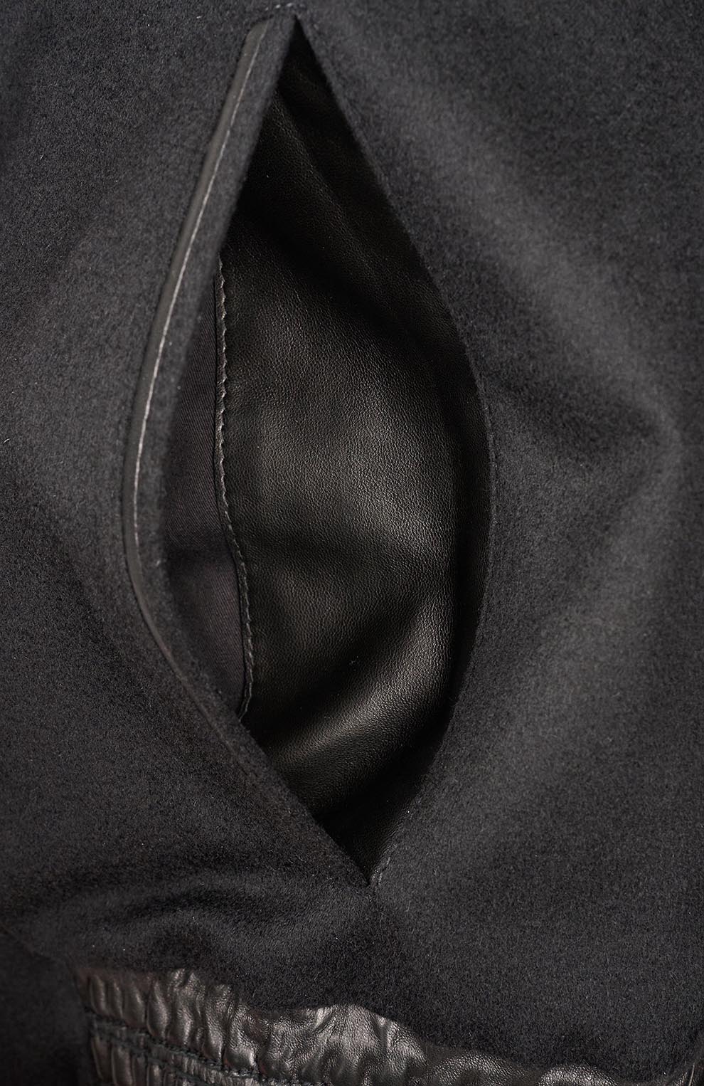 Куртка из кашемира с воротником из меха бобра