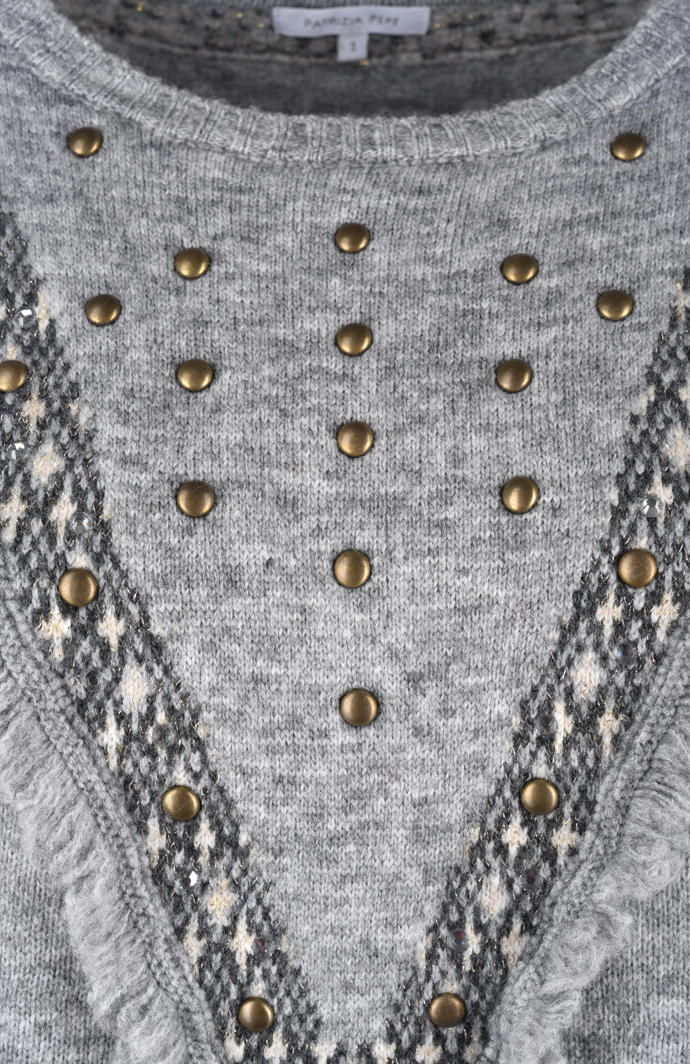 Джемпер с металлическим декором