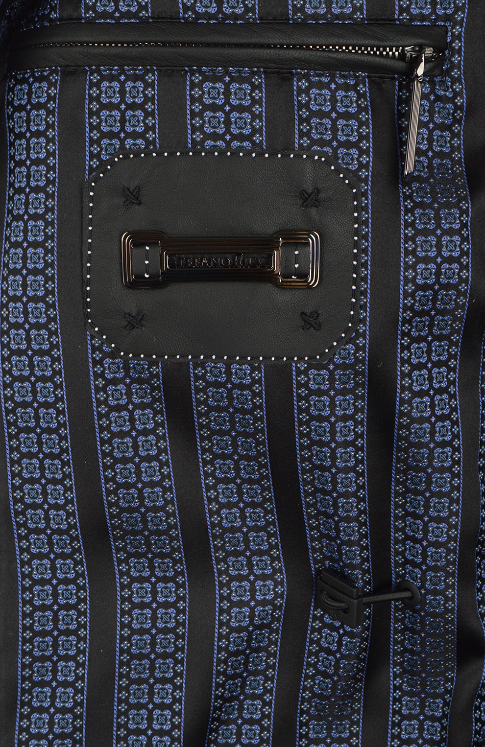 Пуховик из шерсти с отделкой из меха норки