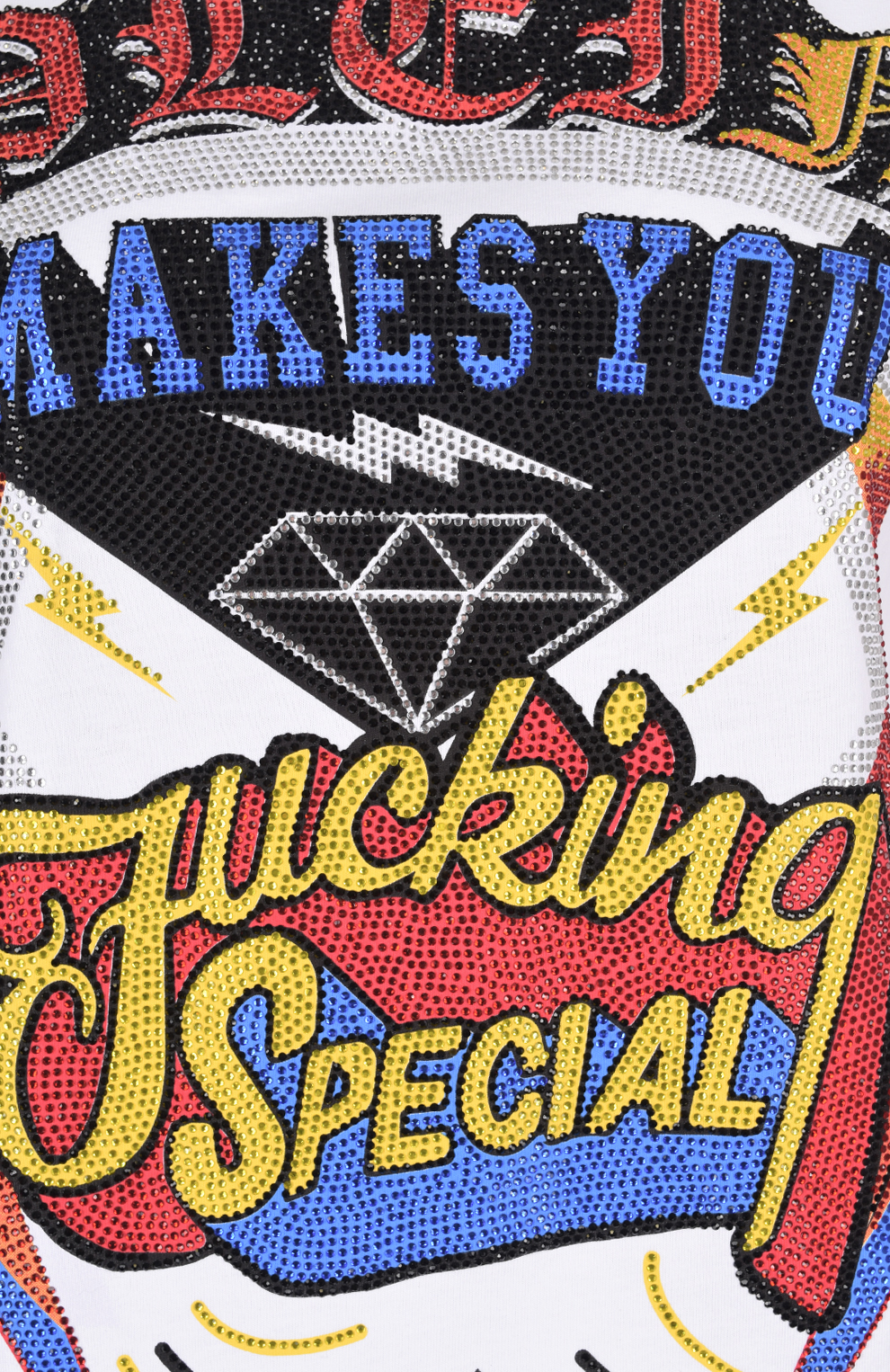 Футболка аппликациями из страз