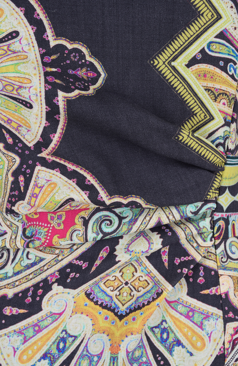 Платье-футляр с отрезной талией и сборкой