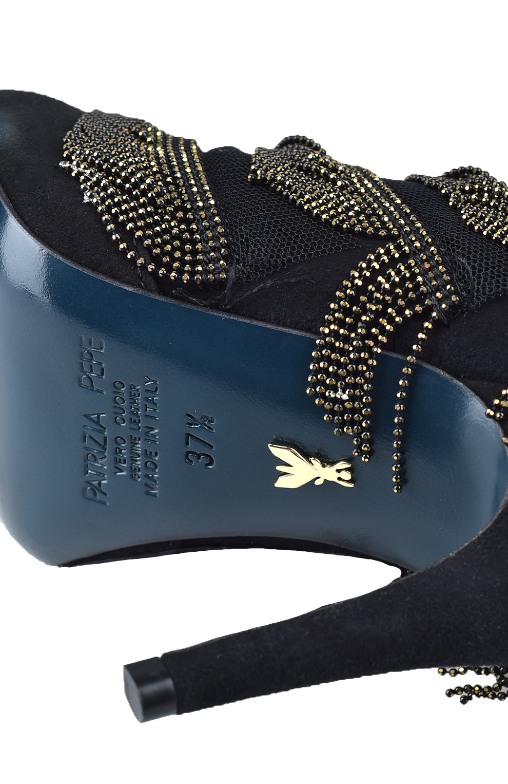 Ботильоны из замши с металлическим декором