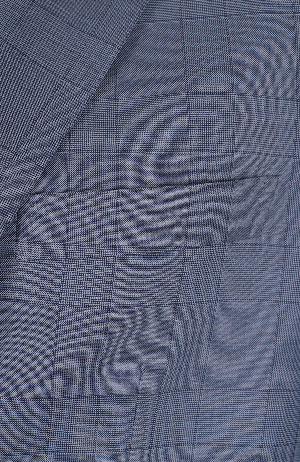 Костюм из смеси шерсти и шелка с пиджаком на двух пуговицах