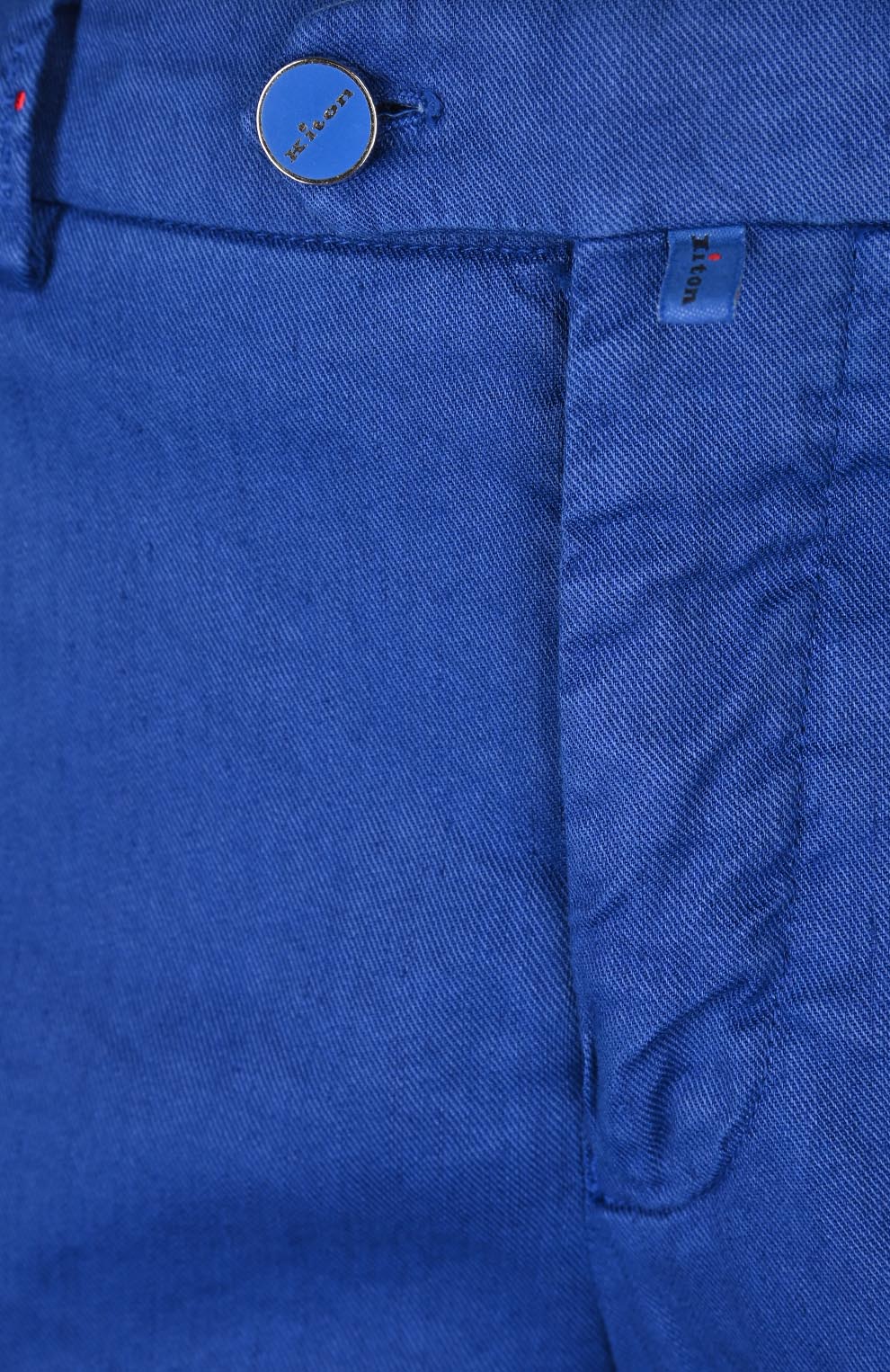 Шорты с накладными карманами