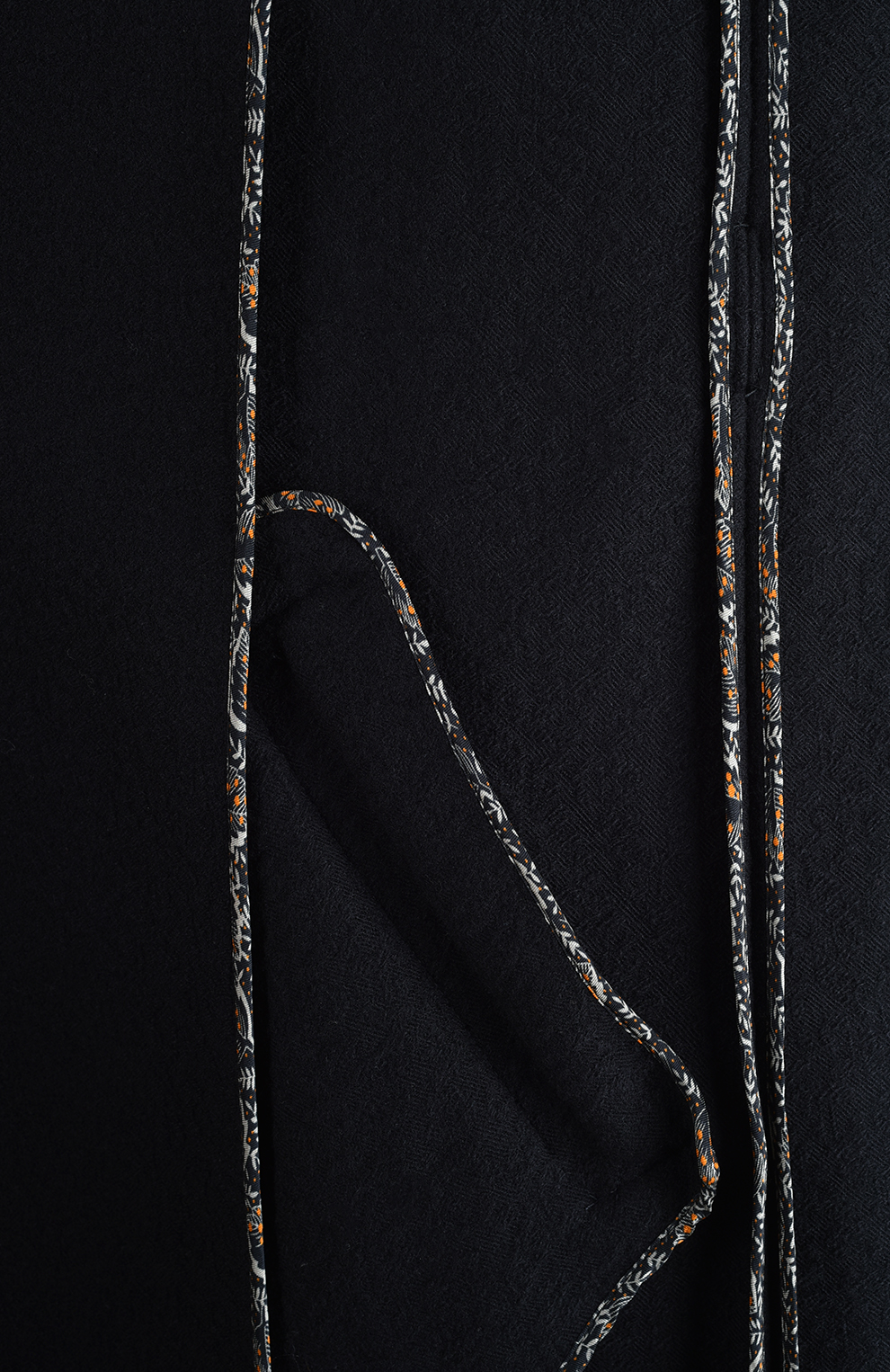 Шерстяное пальто с поясом