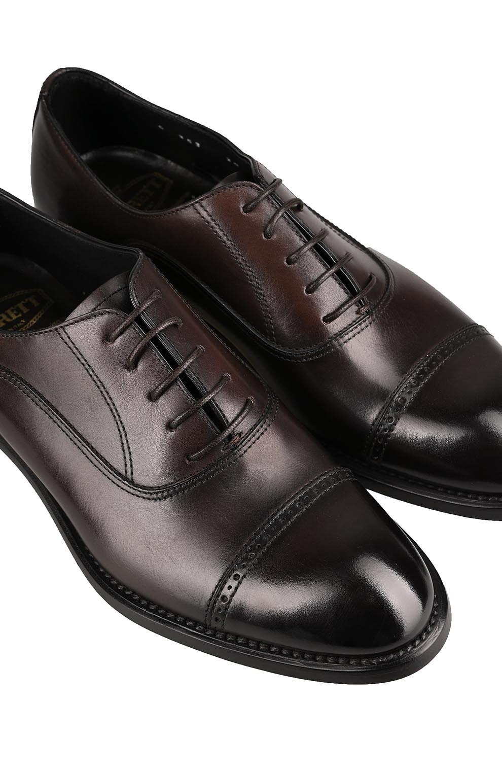 Оксфорды с отрезным миндалевидным мысом