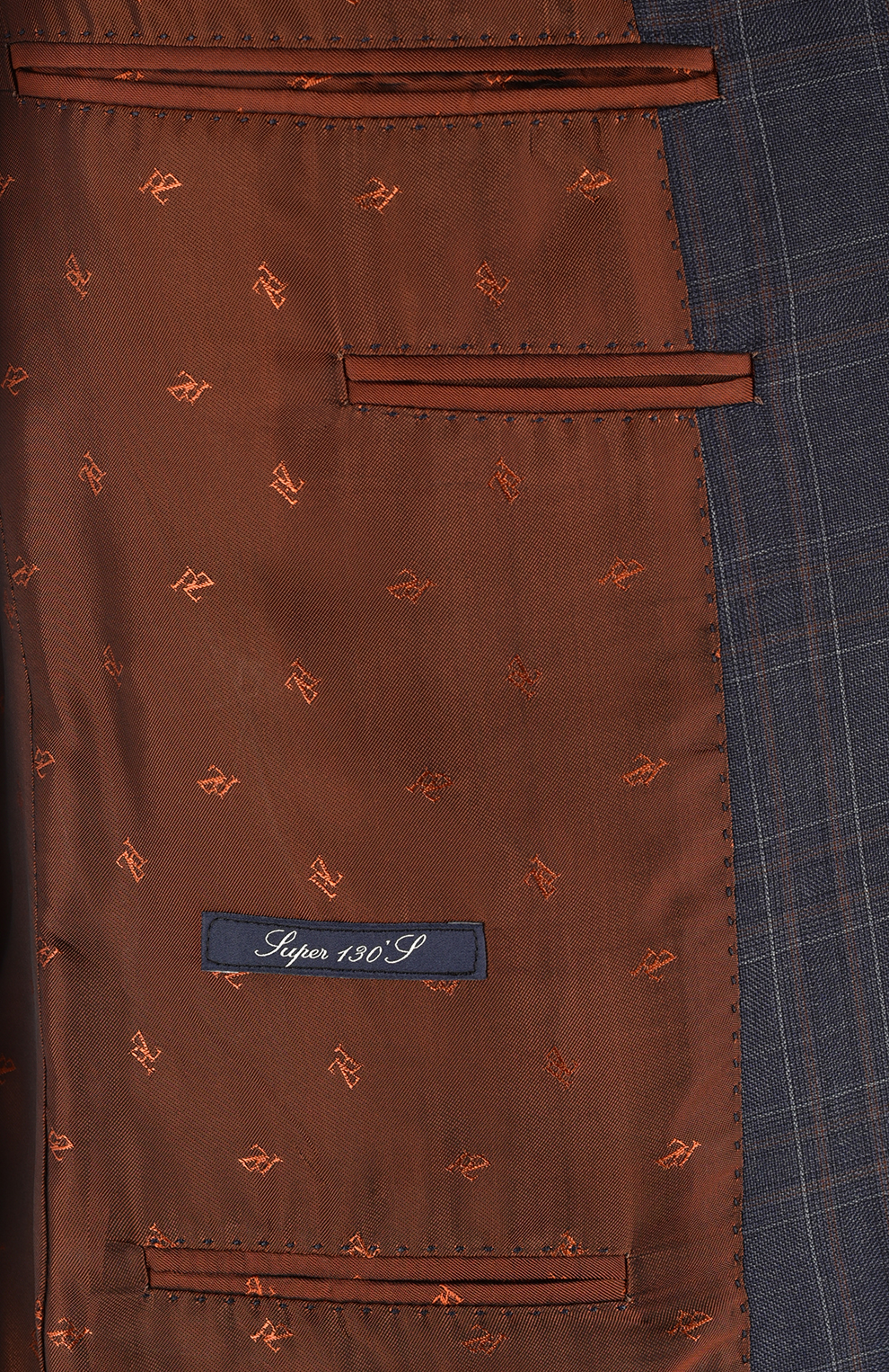 Шерстяной однобортный костюм в клетку