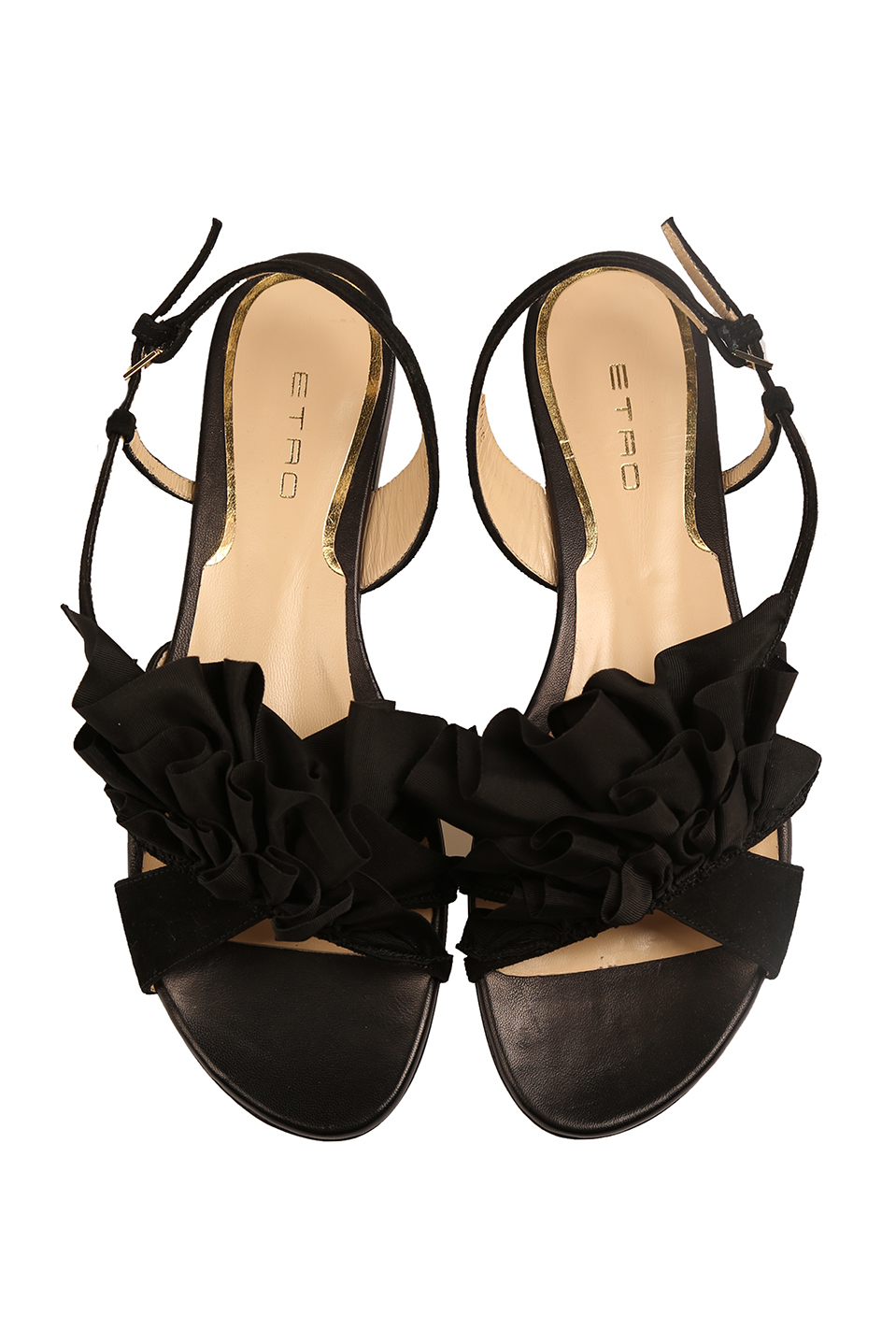 Сандали с текстильной отделкой