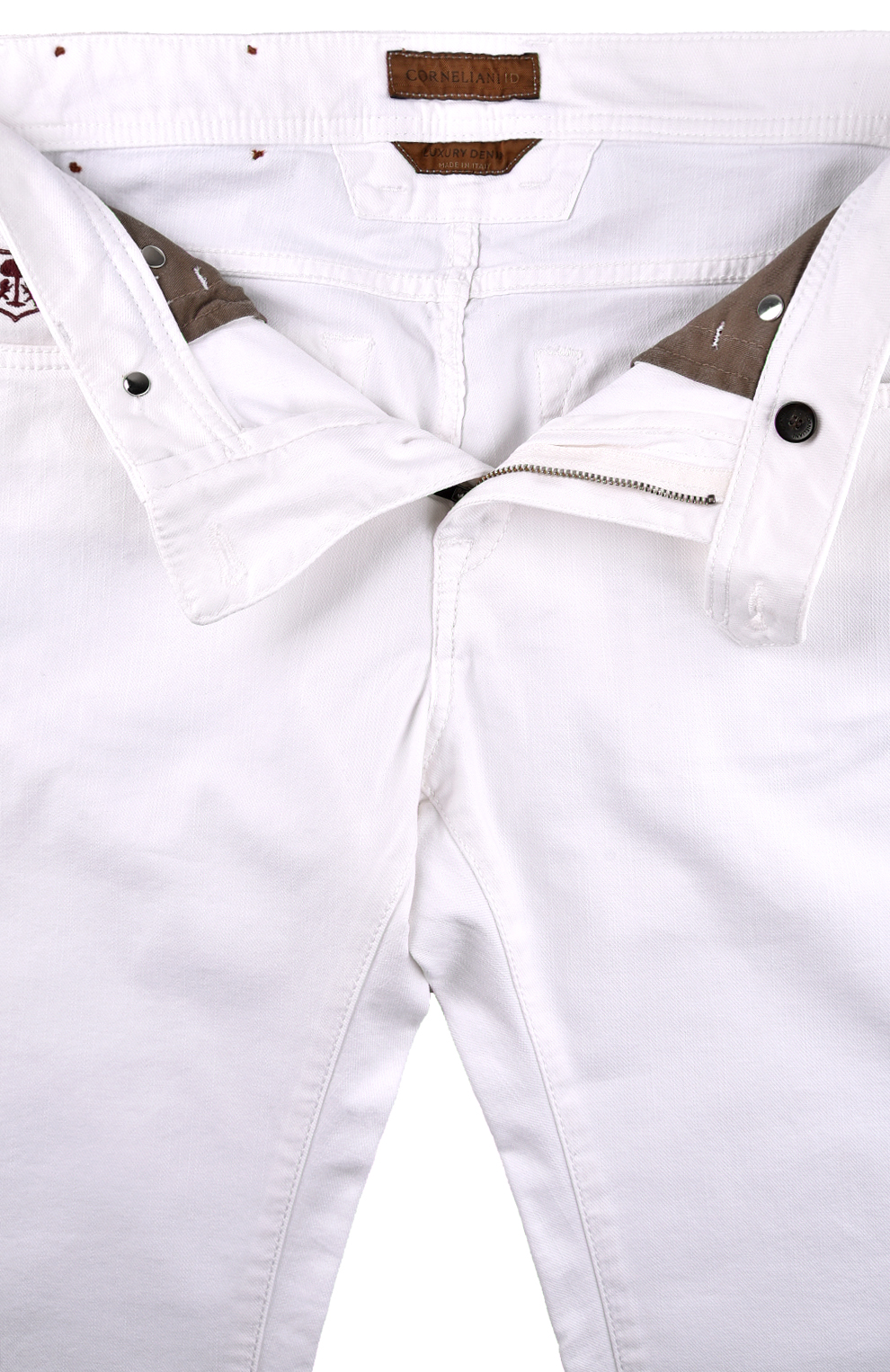 Джинсы с вышивкой на заднем кармане