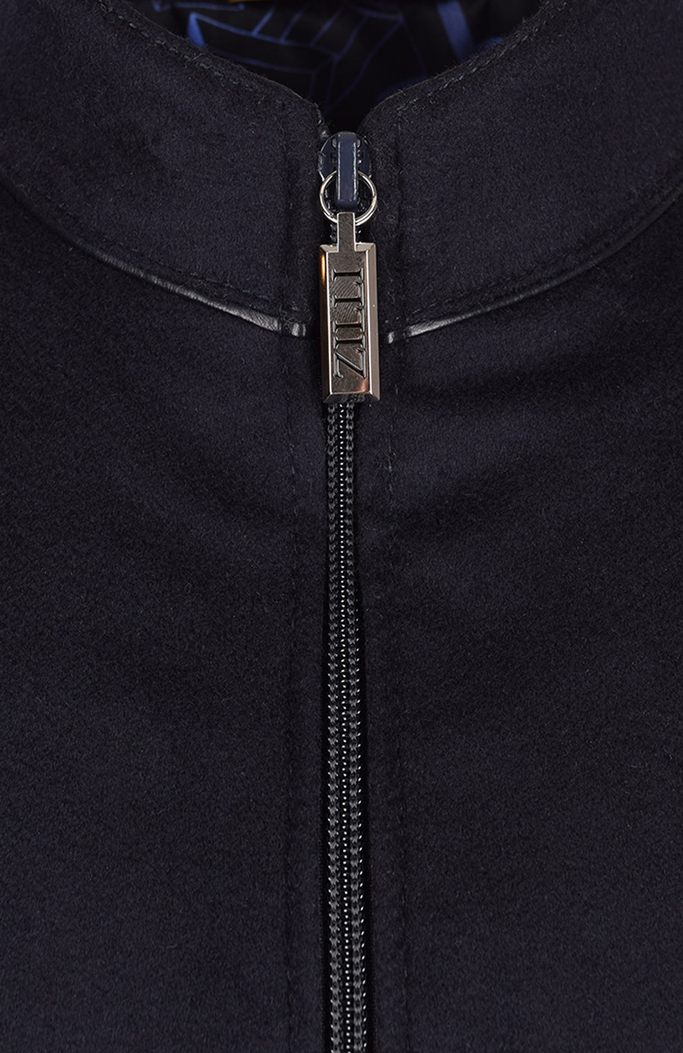 Кашемировый утепленный бомбер на молнии