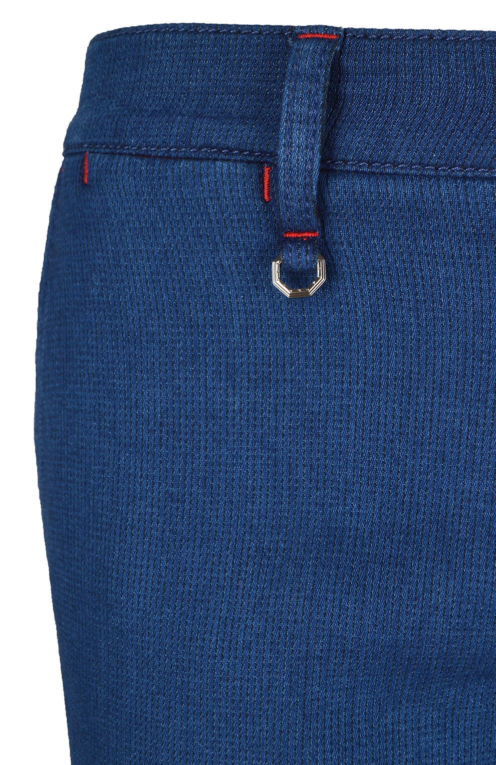 Тонкие джинсы с эластичным поясом