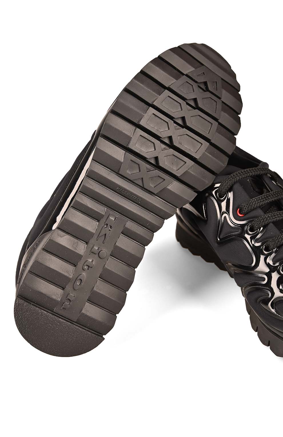 Кроссовки из спортивного текстиля