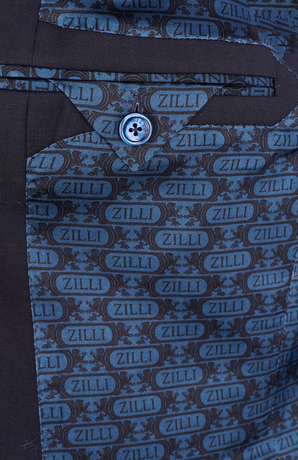 Шерстяной костюм