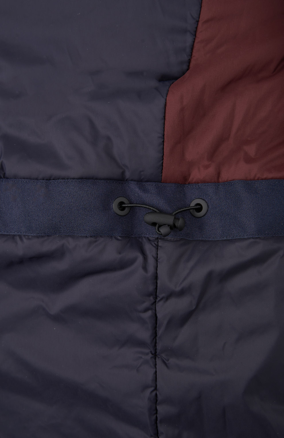 Пуховик со съёмным капюшоном и меховым воротником