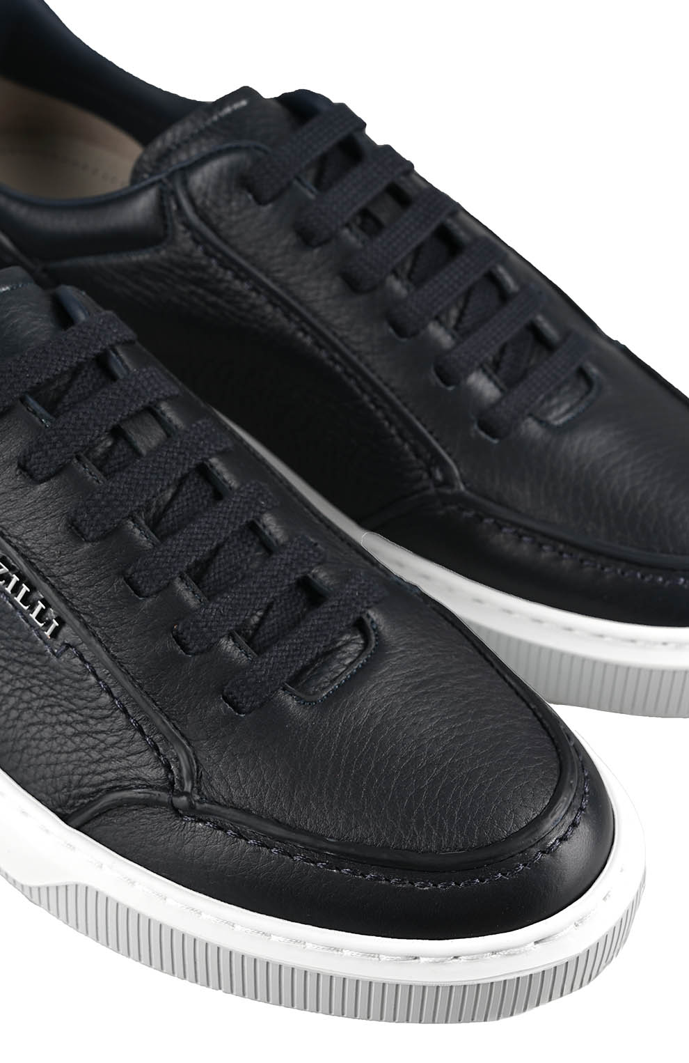 Кожаные кеды